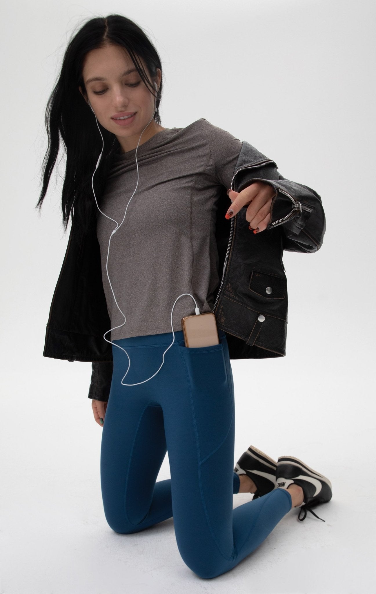 Phoenix Fleece Pocket Legging-Gains Everyday